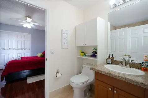 1385 NW 192nd Terrace Pembroke Pines FL 33029