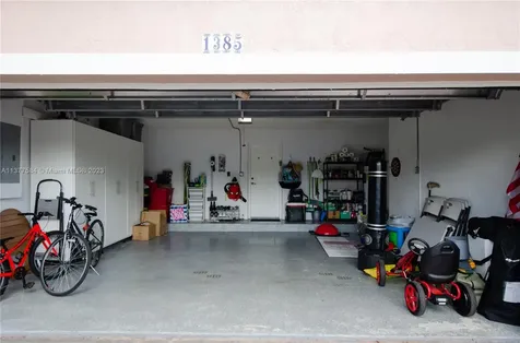1385 NW 192nd Terrace Pembroke Pines FL 33029
