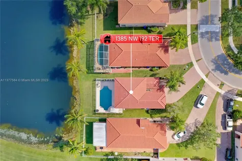 1385 NW 192nd Terrace Pembroke Pines FL 33029