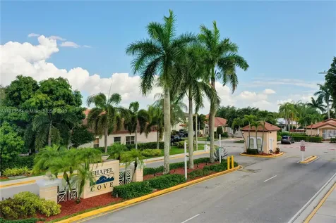 1385 NW 192nd Terrace Pembroke Pines FL 33029