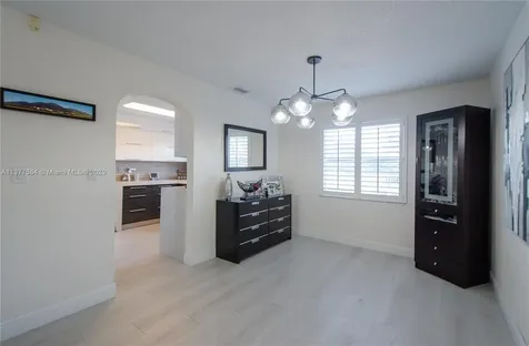 1385 NW 192nd Terrace Pembroke Pines FL 33029