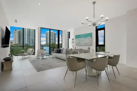 3156 SW 27th Avenue Miami FL 33133