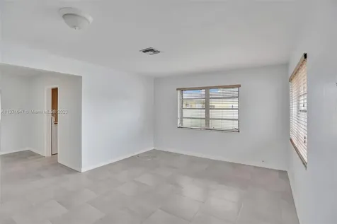 5240 NW 4th Terrace Miami FL 33126