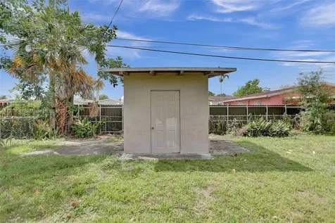 5240 NW 4th Terrace Miami FL 33126