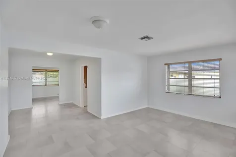 5240 NW 4th Terrace Miami FL 33126