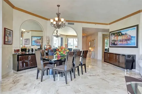 2600 Island Boulevard Aventura FL 33160