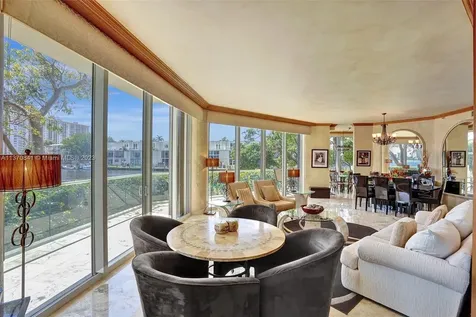 2600 Island Boulevard Aventura FL 33160
