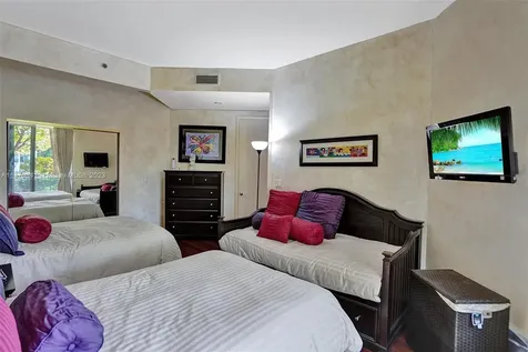 2600 Island Boulevard Aventura FL 33160