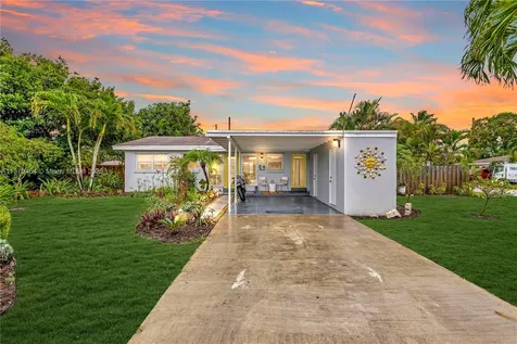 260 NW 39th Street Oakland Park FL 33309
