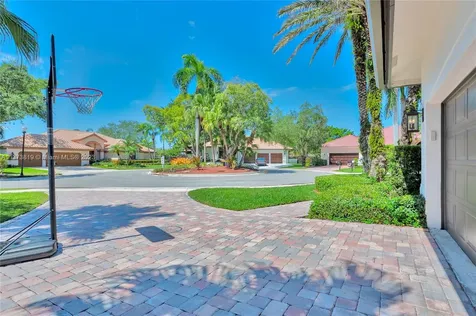 1014 Pine Branch Court Weston FL 33326