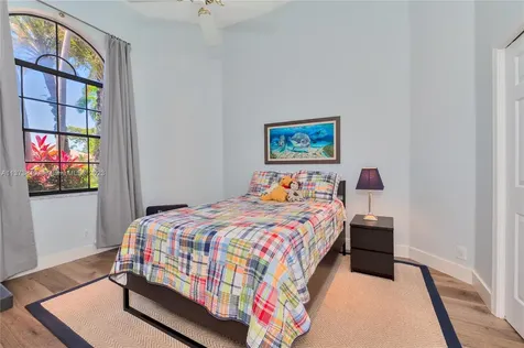 1014 Pine Branch Court Weston FL 33326