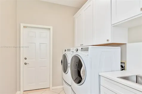 1014 Pine Branch Court Weston FL 33326