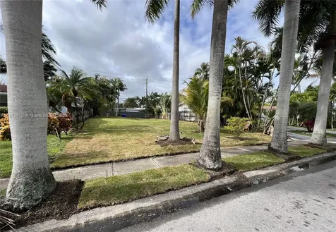 1012 Johnson Street Hollywood FL 33019