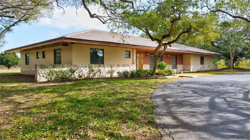 24901 SW 157th Avenue Homestead FL 33031