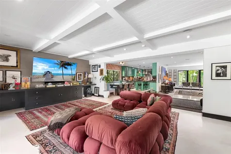 960 W 48th Street Miami Beach FL 33140