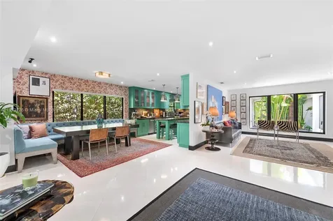 960 W 48th Street Miami Beach FL 33140