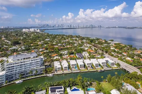 960 W 48th Street Miami Beach FL 33140