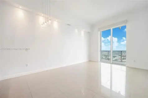 185 SW 7th Street Miami FL 33130