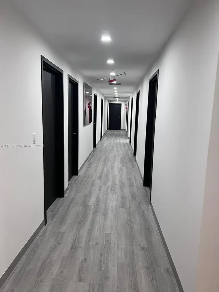 Hollywood FL 33020
