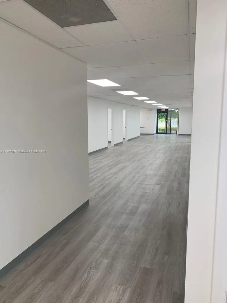 Hollywood FL 33020