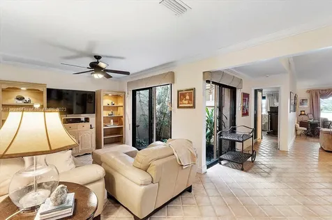 956 NW 79th Terrace Plantation FL 33324