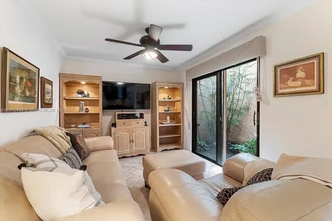 956 NW 79th Terrace Plantation FL 33324
