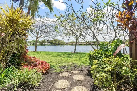 956 NW 79th Terrace Plantation FL 33324