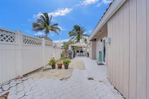 370 SE 6th Terrace Pompano Beach FL 33060