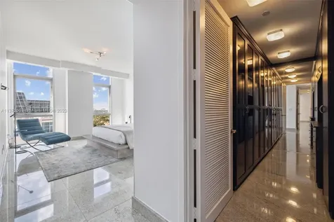 201 Aqua Avenue Miami Beach FL 33141