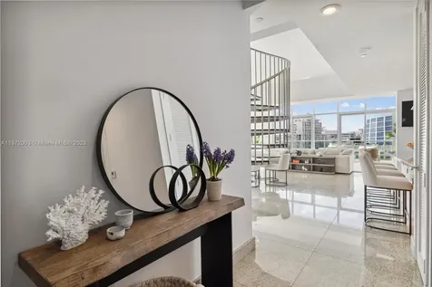 201 Aqua Avenue Miami Beach FL 33141