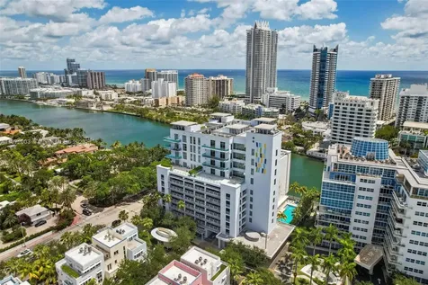 201 Aqua Avenue Miami Beach FL 33141
