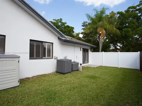 5721 Hawkes Bluff Avenue Davie FL 33331