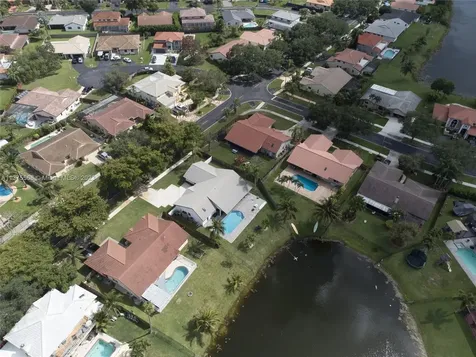 5721 Hawkes Bluff Avenue Davie FL 33331
