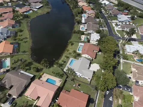 5721 Hawkes Bluff Avenue Davie FL 33331