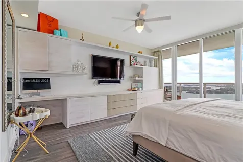 400 Alton Road Miami Beach FL 33139