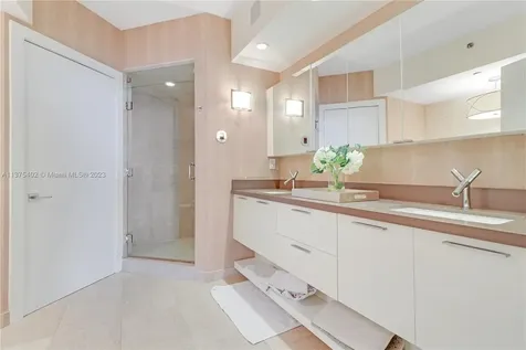 400 Alton Road Miami Beach FL 33139
