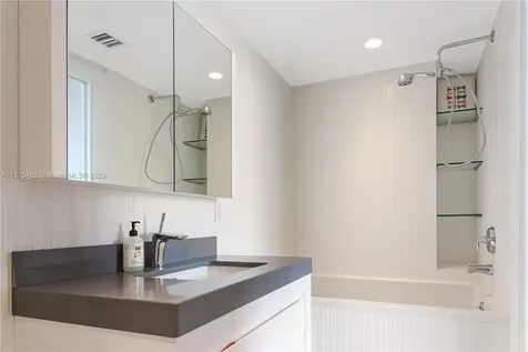 400 Alton Road Miami Beach FL 33139