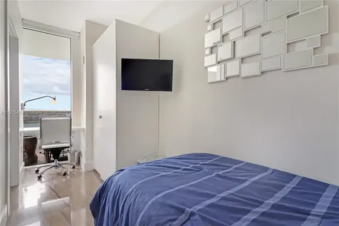400 Alton Road Miami Beach FL 33139