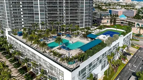 400 Alton Road Miami Beach FL 33139