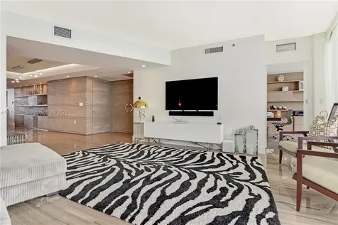 400 Alton Road Miami Beach FL 33139