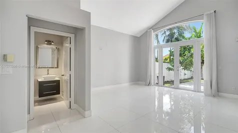 330 SW 194th Avenue Pembroke Pines FL 33029