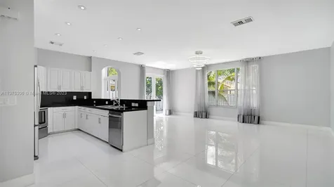 330 SW 194th Avenue Pembroke Pines FL 33029
