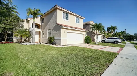 330 SW 194th Avenue Pembroke Pines FL 33029