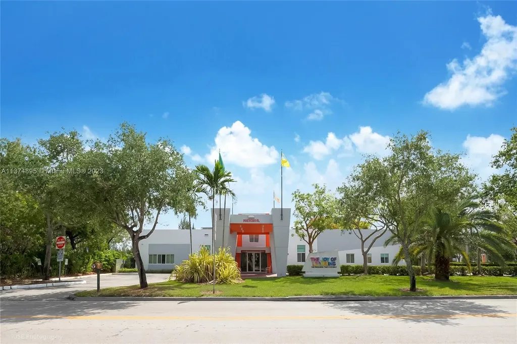 3631-3601 NW 114th Avenue Doral FL 33178