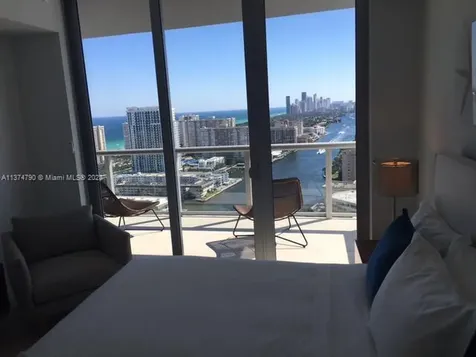 Hallandale Beach FL 33009