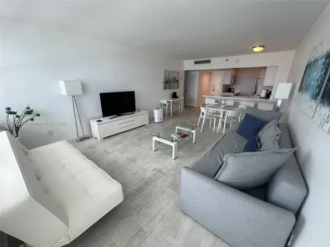 100 Lincoln Road Miami Beach FL 33139