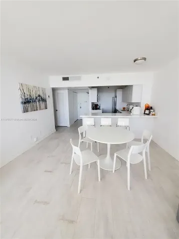 100 Lincoln Road Miami Beach FL 33139