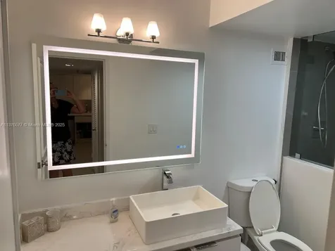 100 Lincoln Road Miami Beach FL 33139