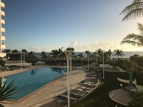100 Lincoln Road Miami Beach FL 33139