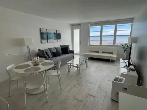 100 Lincoln Road Miami Beach FL 33139